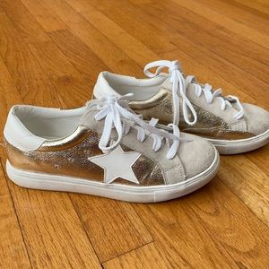 Gold and White Fashion Sneaker